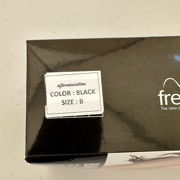 Women's Invisible Push-Up Bra - Picture 5 of 8